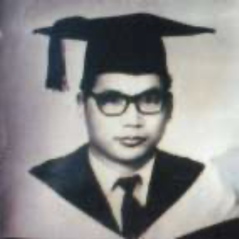 Dr. Pau Cin En
